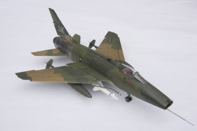 F-100_0002.jpg