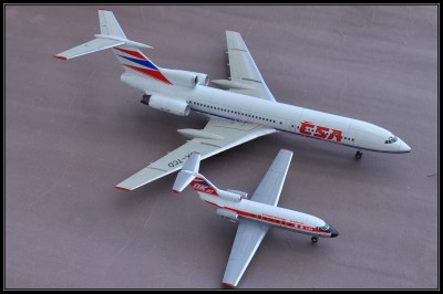 YAK-40 Az Model + TU-154M Zvezda.jpg