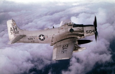 A-1H_VA-152_USS_Oriskany_1966.jpg